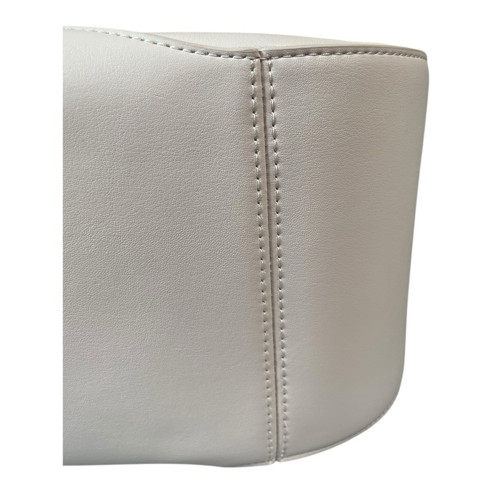 Lululemon Cactus Leather Shoulder Bag 8L Cashew With Silver Hardware & Dust Bag - Picture 7 of 16